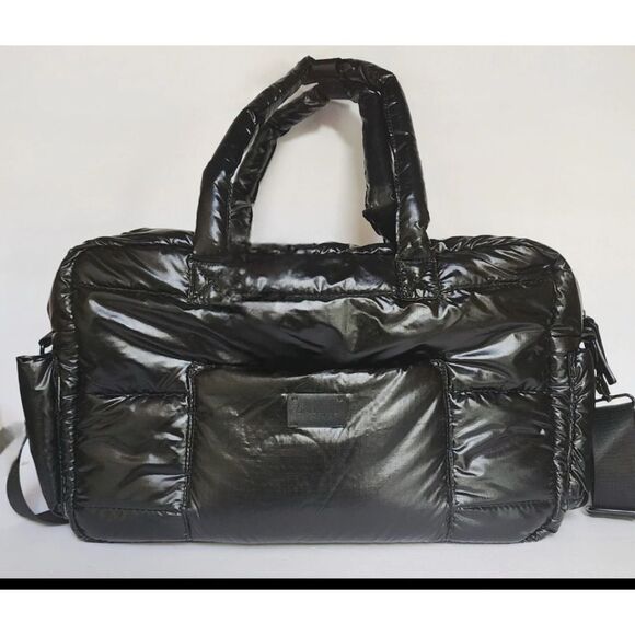 7AM Enfant SoHo Diaper Carryall – Bambi Baby 7AM Enfant
SoHo Diaper Satchel in Black ~ Excellent